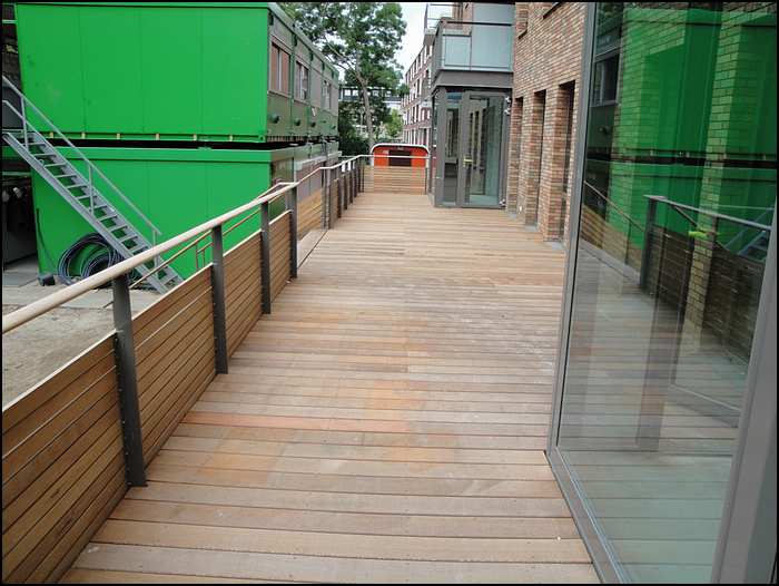 Houten terrasvlonder in Deventer